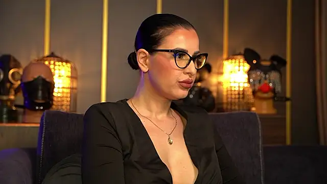 kelly kent online show from February 2026 11:28:02 PM