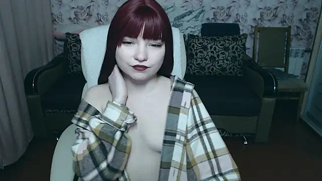 tiny pixiee online show from October 2025 07:20:01 PM