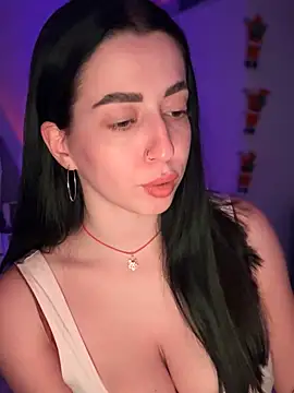 Snapshot of Emylia chatting on January 2025 11:19:02 PM Emylia online show from January 2025 11:19:02 PM