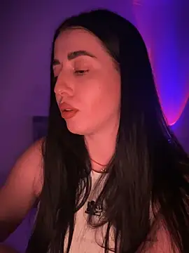 Snapshot of Emylia chatting on February 2025 01:05:02 AM Emylia online show from February 2025 01:05:02 AM