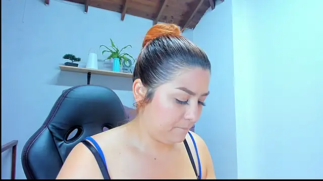 Gretta Queen online show from April 2026 06:31:02 PM