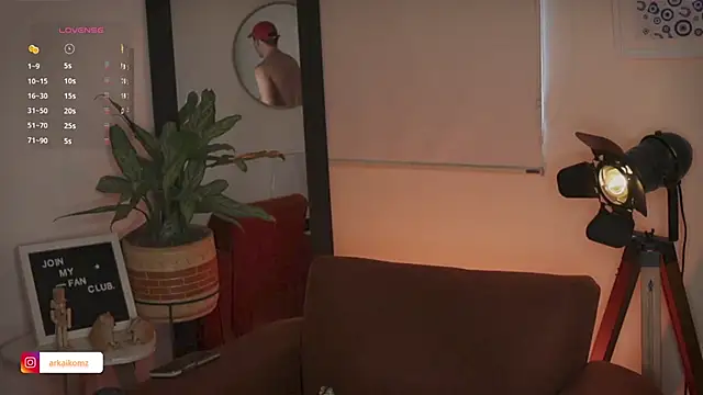 Snapshot of Arkaikomz chatting on March 2025 09:23:01 PM Arkaikomz online show from March 2025 09:23:01 PM