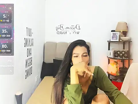 Snapshot of Trixie_Mattel21 chatting on March 2026 05:08:02 AM Trixie Mattel21 online show from March 2026 05:08:02 AM