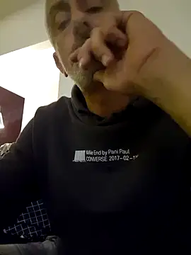 cuci45 online show from November 2025 09:28:01 PM