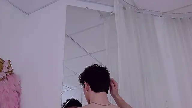 RobbyCharming online show from November 2025 03:42:02 AM