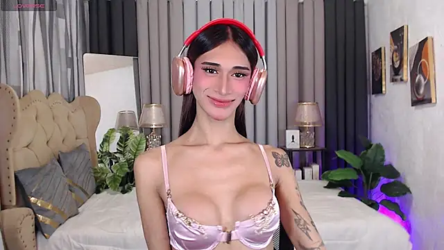 Unforttable Anisha online show from February 2025 08:59:02 AM