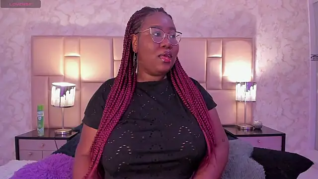 Darnellqueen online show from January 2025 04:44:02 AM