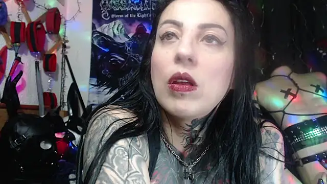 Snapshot of Astartexxx chatting on December 2025 05:02:02 AM Astartexxx online show from December 2025 05:02:02 AM