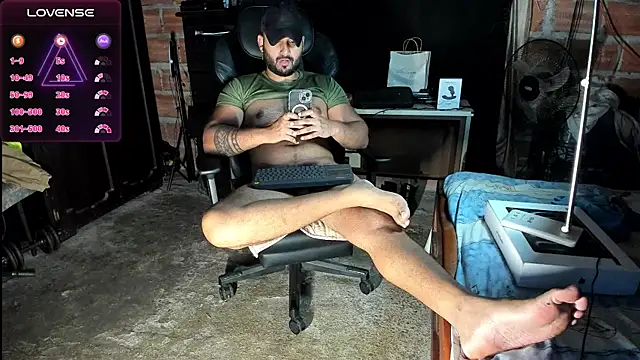 Snapshot of Imperion_king chatting on January 2025 02:14:01 AM Imperion king online show from January 2025 02:14:01 AM