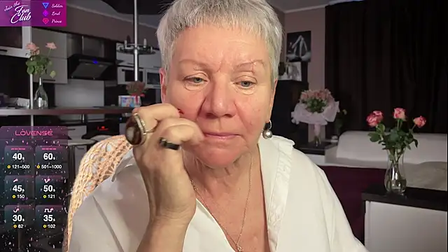 roxana brooks online show from February 2025 02:59:02 PM