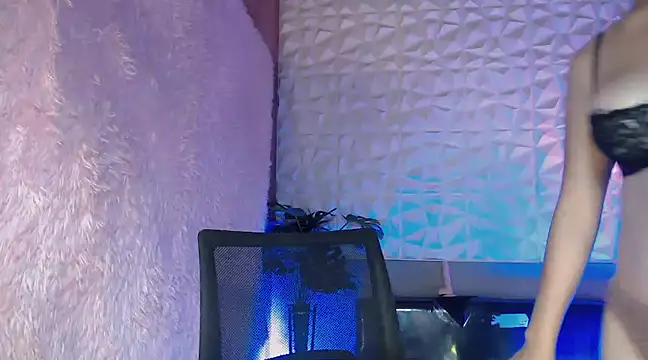 Snapshot of Ladygel20 chatting on February 2025 03:11:02 AM Ladygel20 online show from February 2025 03:11:02 AM