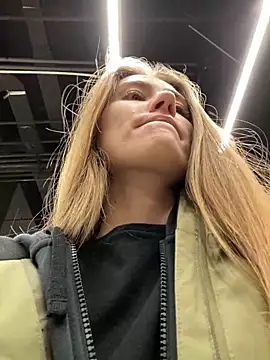 ValenciaShock online show from December 2024 08:15:02 AM