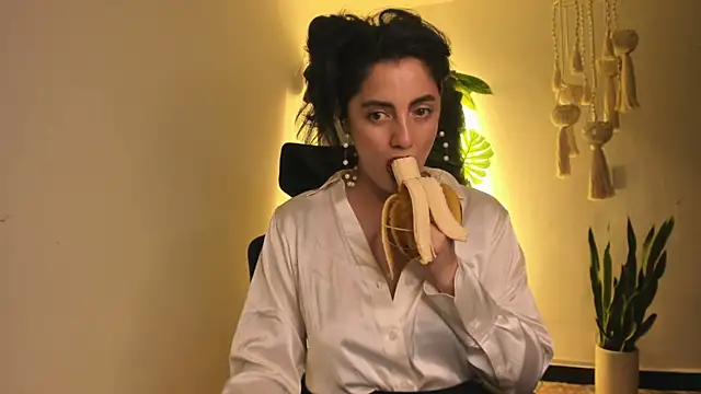 Mala Bad online show from February 2025 04:13:02 PM