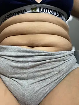 Lucia-Candy online show from October 2025 02:37:02 AM