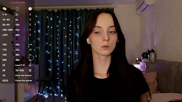 Silver rains online show from March 2025 09:48:02 PM