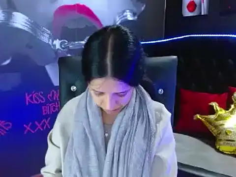 Snapshot of VALERY_MEER chatting on December 2024 11:47:01 AM VALERY MEER online show from December 2024 11:47:01 AM