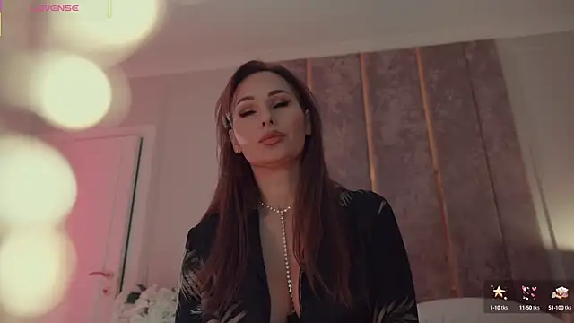 MilaDYstarlight online show from October 2025 08:20:01 PM