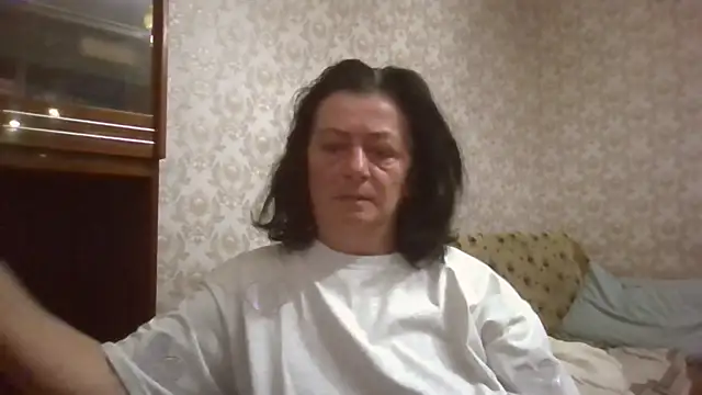 GypsiQueen2 online show from June 2026 06:25:02 PM