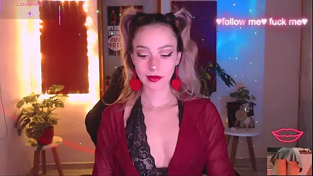 Snapshot of sakura_beauty chatting on June 2026 03:44:01 AM sakura beauty online show from June 2026 03:44:01 AM