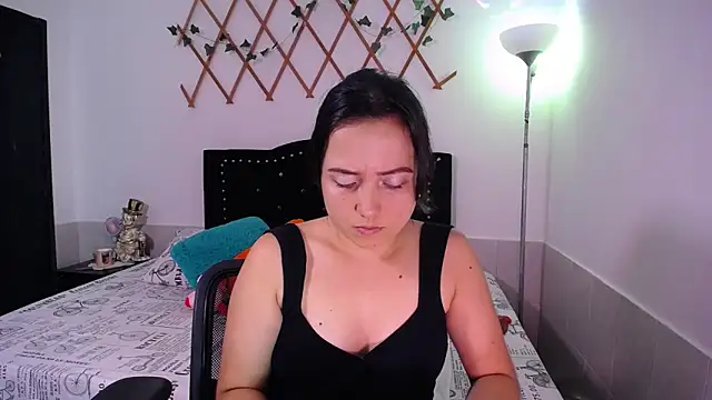 naughty girl 4u online show from November 2025 07:13:02 PM