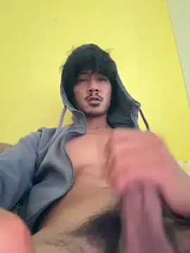 juniiorre online show from December 2025 12:36:01 PM