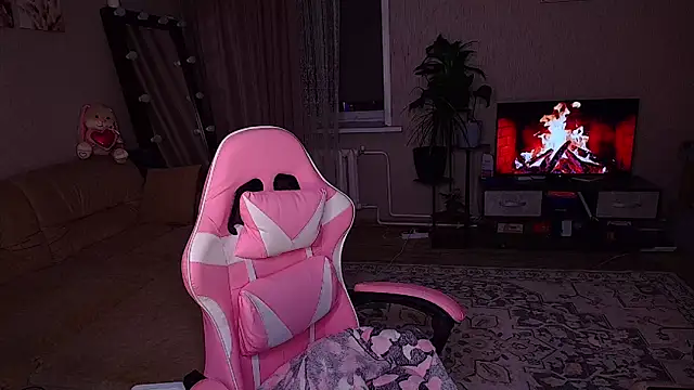   Malika   online show from March 2026 01:54:02 PM