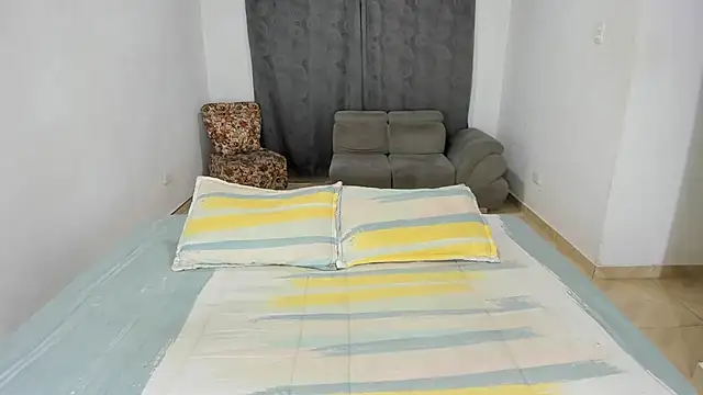 Snapshot of Fairycandyx chatting on February 2025 05:41:02 AM Fairycandyx online show from February 2025 05:41:02 AM