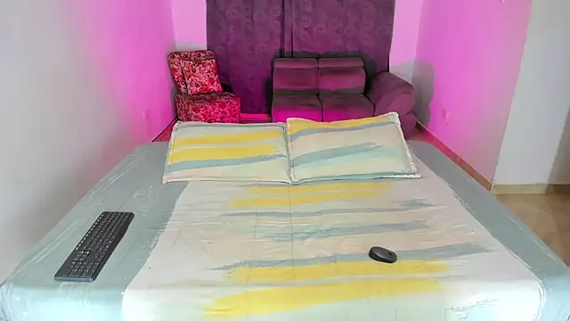 Snapshot of Fairycandyx chatting on March 2025 05:59:02 AM Fairycandyx online show from March 2025 05:59:02 AM