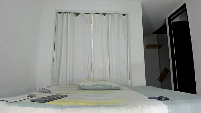 Snapshot of Fairycandyx chatting on June 2026 07:17:02 AM Fairycandyx online show from June 2026 07:17:02 AM
