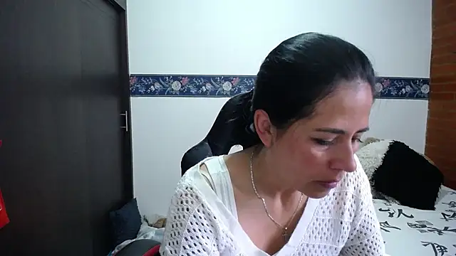 sharoon cheerry online show from November 2025 12:28:01 PM