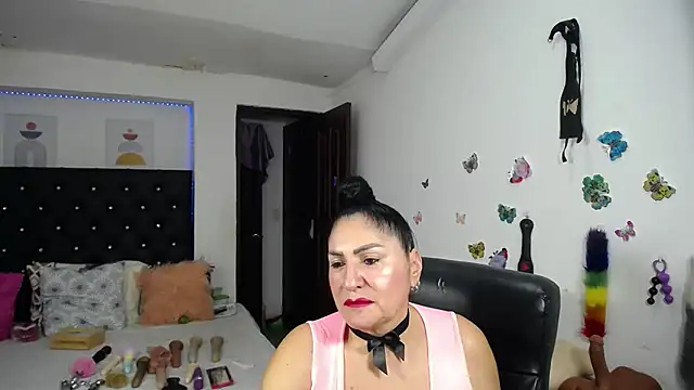 Snapshot of mature_bigboobs10 chatting on July 2026 04:14:02 AM mature bigboobs10 online show from July 2026 04:14:02 AM