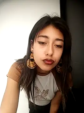 Scarlet wd18 online show from March 2025 07:38:02 PM