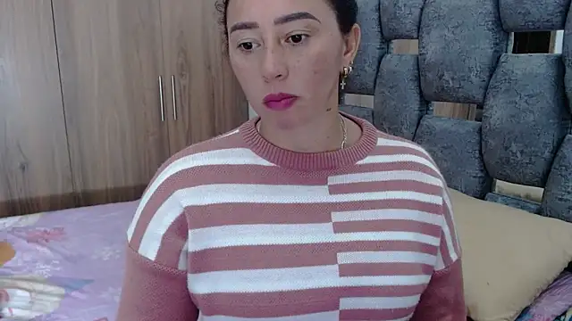 sara hott 1 online show from January 2025 08:30:01 PM