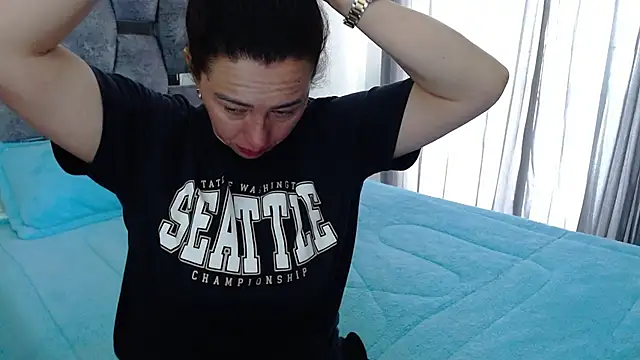 sara hott 1 online show from September 2025 03:24:02 PM