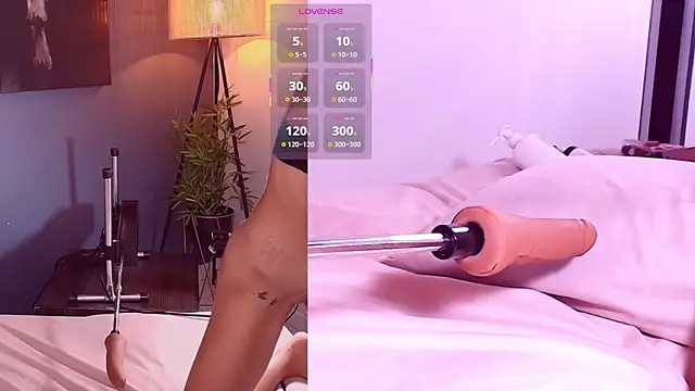 Sweet Susie  online show from March 2026 08:55:01 PM