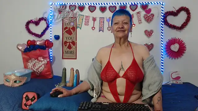 loquitaqueen011 online show from February 2025 02:31:01 AM