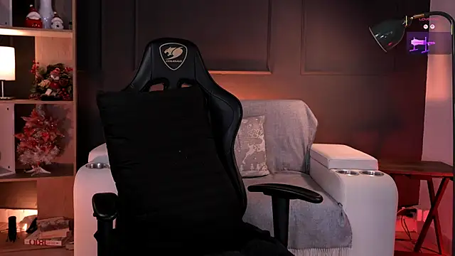 RedJasmine  online show from January 2026 09:18:01 PM