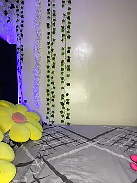 DazedGlade online show from January 2025 08:22:01 PM