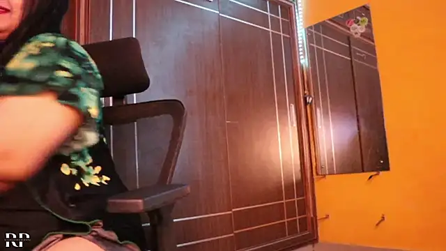 Snapshot of AgniPriya chatting on February 2025 11:24:01 PM AgniPriya online show from February 2025 11:24:01 PM