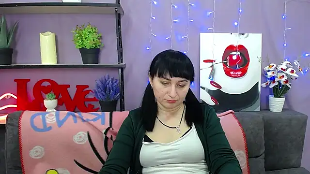 NinaFlawlees online show from March 2025 02:31:02 AM