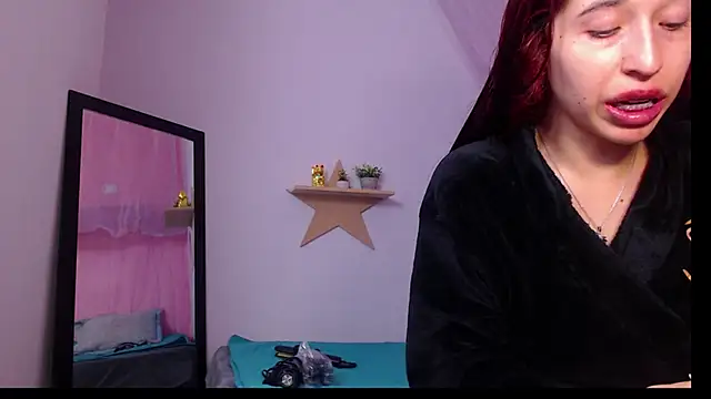 Snapshot of adriscute chatting on May 2026 11:45:01 PM adriscute online show from May 2026 11:45:01 PM