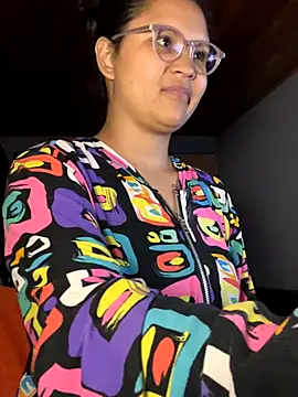 Hathorlove online show from October 2025 05:35:02 AM