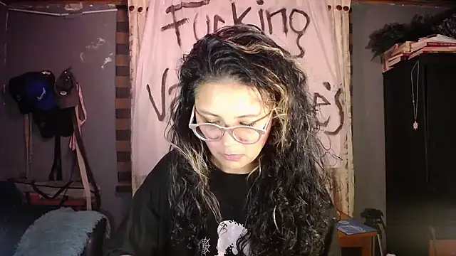 Hathorlove online show from February 2026 10:05:02 PM