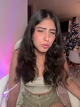 Snapshot of Gaby_zahir_ chatting on December 2024 02:48:02 AM Gaby zahir online show from December 2024 02:48:02 AM