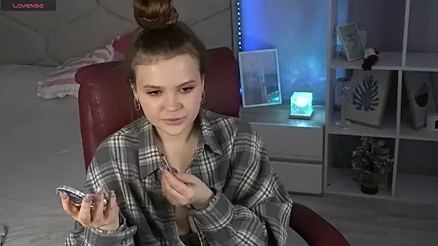 AfinaAmmor online show from March 2026 02:34:01 PM