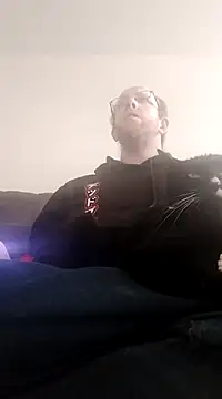 Snapshot of TaylorBlaze chatting on December 2024 02:53:01 PM TaylorBlaze online show from December 2024 02:53:01 PM