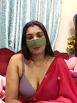 Queen Dolly online show from March 2025 05:49:02 PM