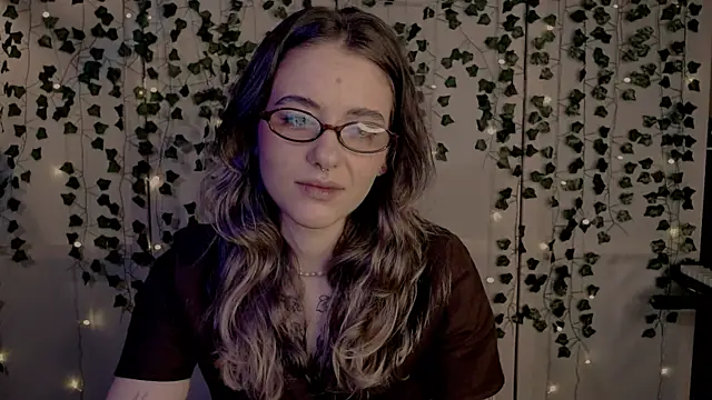 risha laas online show from February 2025 07:17:02 PM