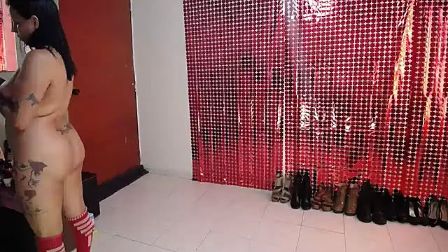 Snapshot of Sweett_Anya chatting on October 2025 07:01:02 PM Sweett Anya online show from October 2025 07:01:02 PM