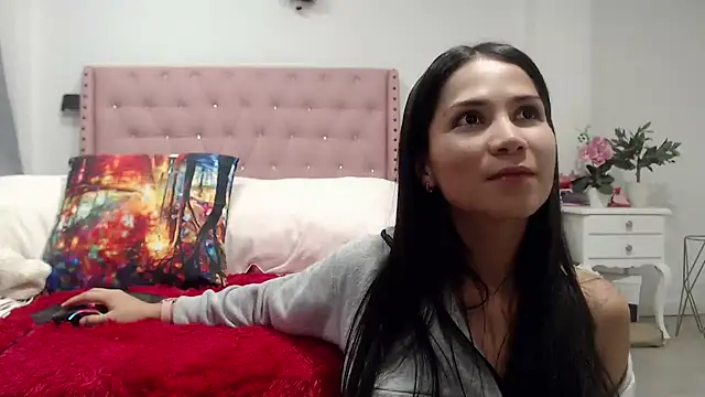 kimberlyshantal online show from January 2025 12:27:01 AM